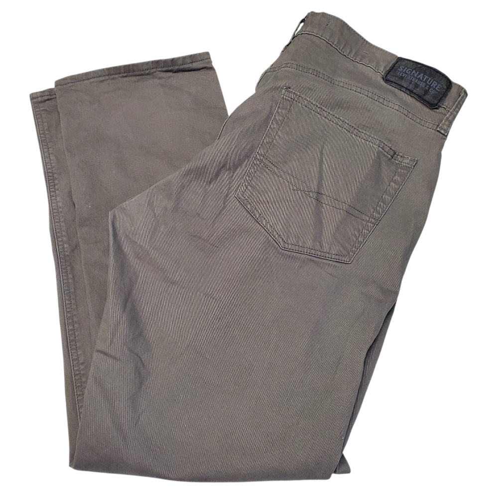 Signature Levi Strauss & Co. S67 Athletic Gray Size 36 X 32